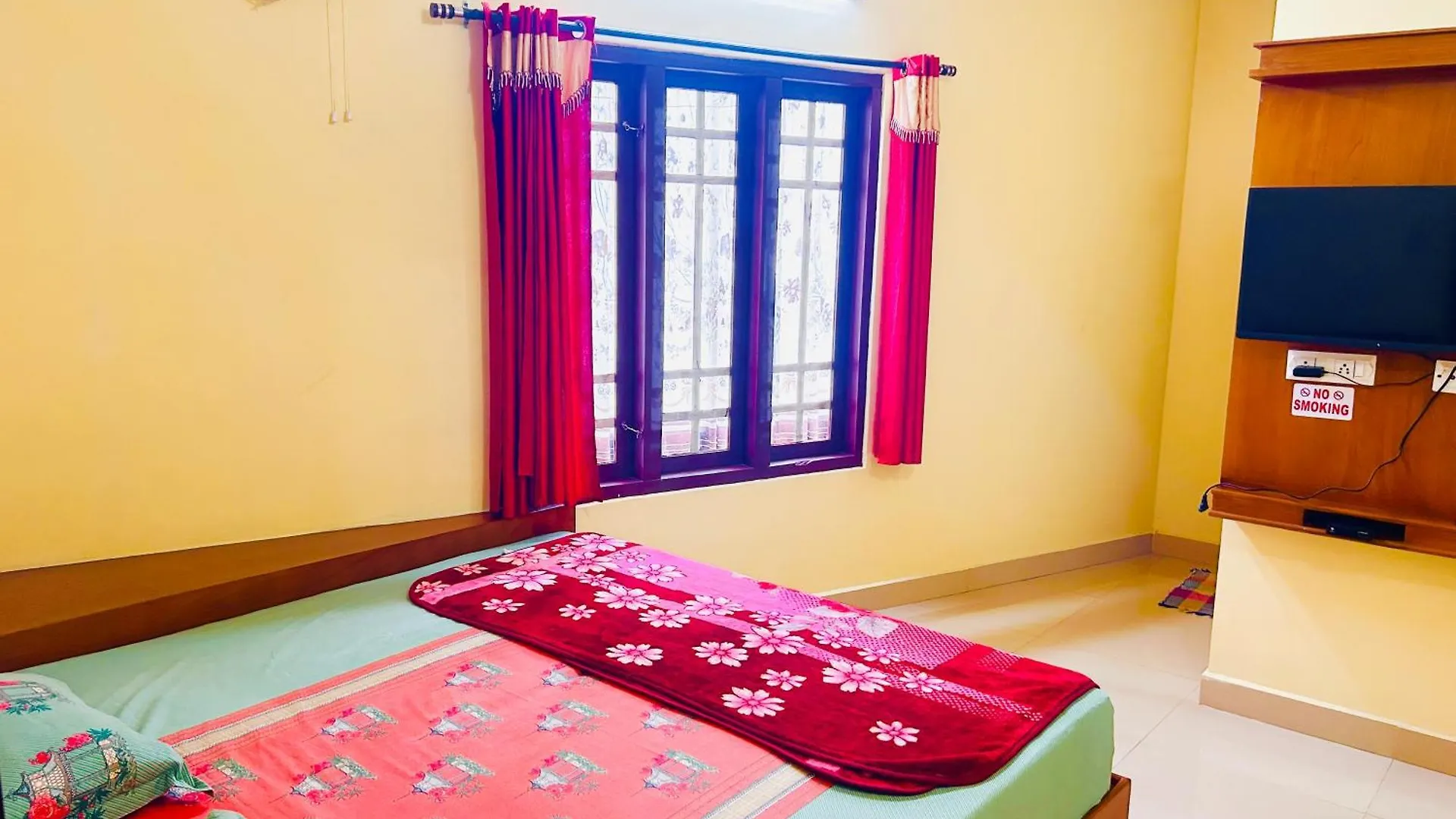 מונאר Rainbow Mist Homestay הודו